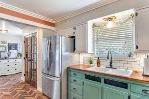 648 Oak St, Burleson, TX 76028 - Photo 16