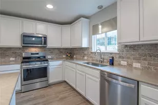 7633 Rampart Dr, Little Elm, TX 76227 - Photo 18