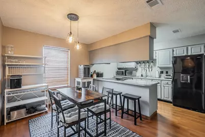 655 Ridgeline Drive, Hurst, TX 76053 - Photo 2