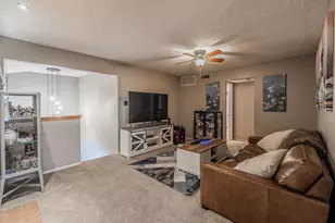 655 Ridgeline Dr, Hurst, TX 76053 - Photo 10