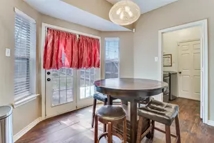 5302 Bradley Ln, Arlington, TX 76017 - Photo 12