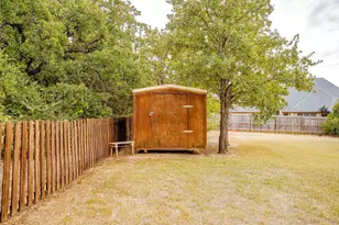 104 Oakbend Ct, Weatherford, TX 76088 - Photo 36