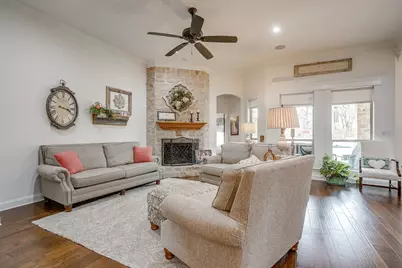 104 Oakbend Court, Weatherford, TX 76088 - Photo 18