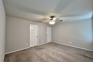 824 Towngreen Dr, Cleburne, TX 76031 - Photo 16