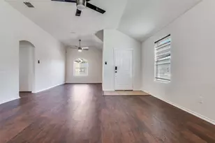 8916 Catalonia Dr, Dallas, TX 75217 - Photo 6
