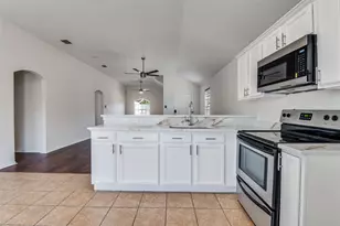 8916 Catalonia Dr, Dallas, TX 75217 - Photo 12