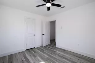 1525 Murray Dr, Garland, TX 75042 - Photo 10