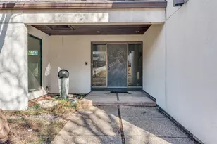 1816 Southpark Dr, Arlington, TX 76013 - Photo 4