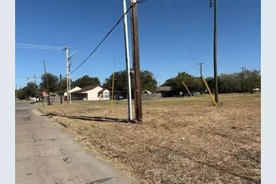 1002 S Smith Street, Ennis, TX 75119 - Photo 4