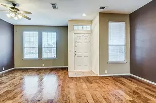 2742 Olympic Park Dr, Grand Prairie, TX 75050 - Photo 4