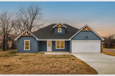 621 Oaklawn Drive, River Oaks, TX 76114 - Photo 1