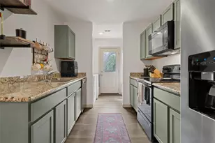 1124 N 13th St, Waco, TX 76707 - Photo 10