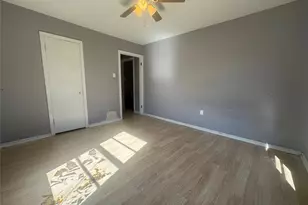 3520 Colcord Ave, Waco, TX 76707 - Photo 16