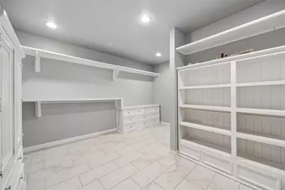 217 Matlock Meadow Drive, Arlington, TX 76002 - Photo 20