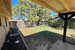 706 Heritage Trail, Granbury, TX 76048 - Photo 24