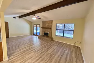 706 Heritage Trail, Granbury, TX 76048 - Photo 4