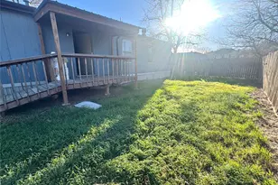 211 W F, Munday, TX 76371 - Photo 22