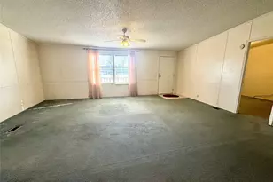 211 W F, Munday, TX 76371 - Photo 4