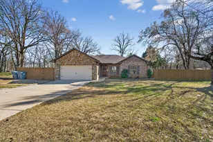 121 Harmon Rd, Gun Barrel City, TX 75156 - Photo 2