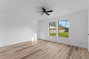 12450 High Meadow Dr, Dallas, TX 75244 - Photo 10