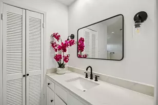 9078 Fairglen Dr, Dallas, TX 75231 - Photo 24