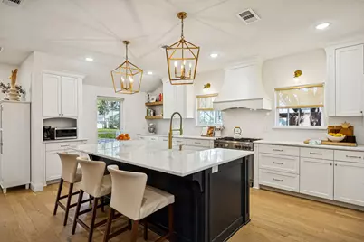 9078 Fairglen Drive, Dallas, TX 75231 - Photo 10