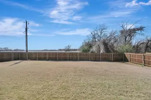 2202 Briarwood Dr, Bridgeport, TX 76426 - Photo 32
