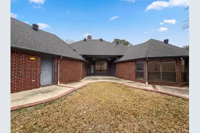 2101 Royal Dominion Court, Arlington, TX 76006 - Photo 18