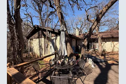 1504 Phillip Court, Irving, TX 75060 - Photo 2