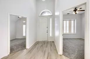 8622 Forest Glen Dr, Irving, TX 75063 - Photo 4