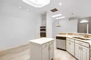 8622 Forest Glen Dr, Irving, TX 75063 - Photo 18