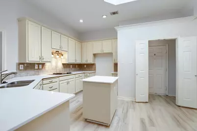 8622 Forest Glen Drive, Irving, TX 75063 - Photo 18