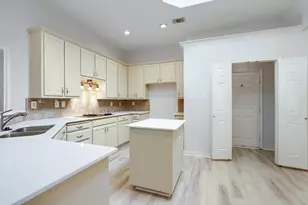8622 Forest Glen Dr, Irving, TX 75063 - Photo 18
