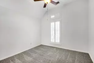 8622 Forest Glen Dr, Irving, TX 75063 - Photo 10