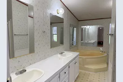167 Blue Sky Lane, Springtown, TX 76082 - Photo 8