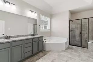 10700 Parnell Dr, McKinney, TX 75072 - Photo 24