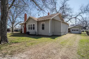 200 Dewitt St, Collinsville, TX 76233 - Photo 28