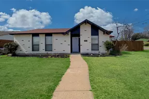 1921 Edna Smith Dr, Garland, TX 75040 - Photo 1