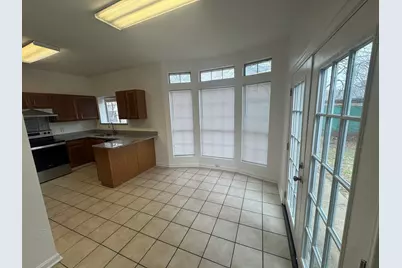 301 Spanish Moss Drive, Arlington, TX 76018 - Photo 6