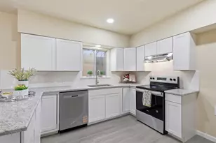 829 Joanna Dr, Hurst, TX 76053 - Photo 12