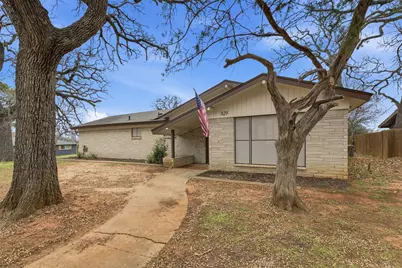 829 Joanna Drive, Hurst, TX 76053 - Photo 6