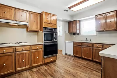 3401 Colonial Drive, Rowlett, TX 75088 - Photo 10