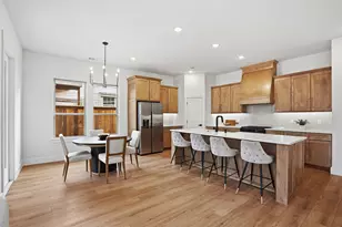 2315 Colony Ct, Dallas, TX 75235 - Photo 2