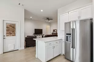 388 N Montague St, Pilot Point, TX 76258 - Photo 10