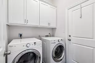 388 N Montague St, Pilot Point, TX 76258 - Photo 20