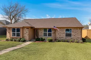 2101 High Bluff Dr, Garland, TX 75041 - Photo 2