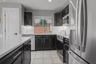 7425 Bear Lake Dr, Fort Worth, TX 76137 - Photo 14