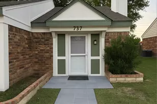 737 Denmark Dr, Mesquite, TX 75149 - Photo 1