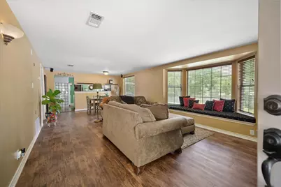 5912 Forest Hill Drive, Forest Hill, TX 76119 - Photo 8