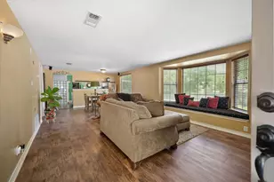 5912 Forest Hill Dr, Forest Hill, TX 76119 - Photo 8